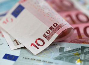 Scopri di più sull'articolo Banche: prorogato il termine per i rimborsi forfait per i risparmiatori di Banca Etruria, Carife, Banca Marche e Carichieti.