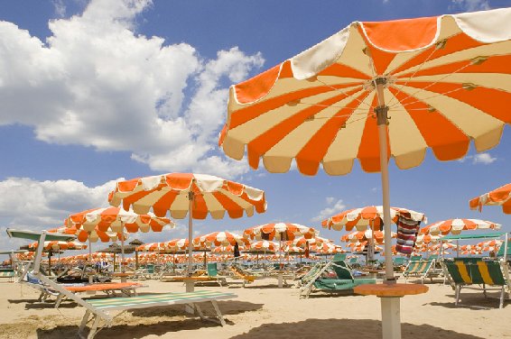 Scopri di più sull'articolo VACANZE ESTIVE: CONSIGLI PER I VIAGGIATORI 2010
