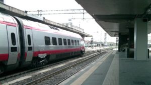 Scopri di più sull'articolo Emergenza ferroviaria: soppressi 4 treni su 10. Gli abbonati e gli utenti vengano risarciti