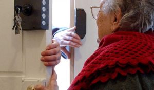 Scopri di più sull'articolo Iniziativa: come fare per difendersi da truffe e raggiri.